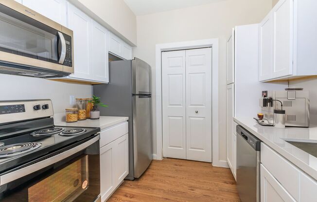 2 beds, 2.5 baths, 1,156 sqft, $1,500, Unit TP-1403