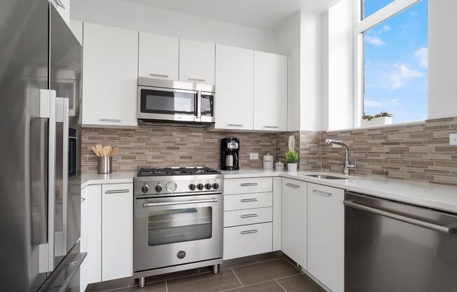 1 bed, 1 bath, 691 sqft, $6,050, Unit 19-D