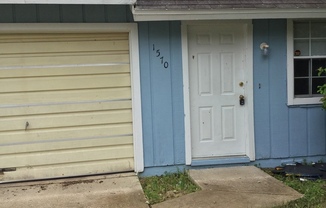 3 beds, 2 baths, $1,709