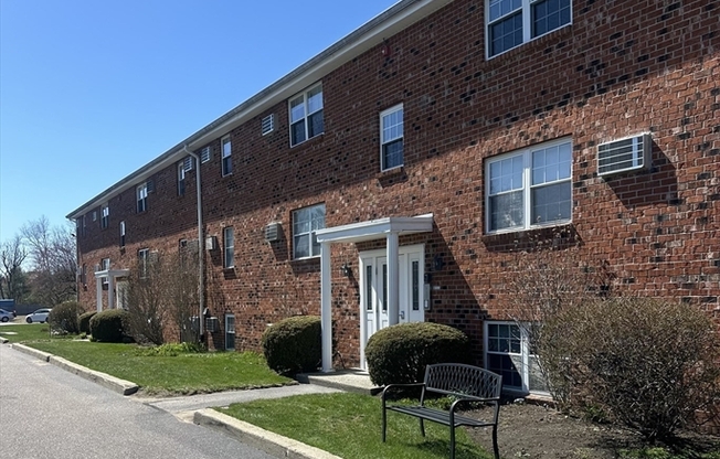 91 PLEASANT ST