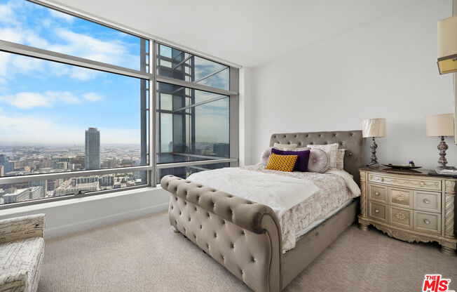 2 beds, 3 baths, 1,700 sqft, $9,500, Unit 37K