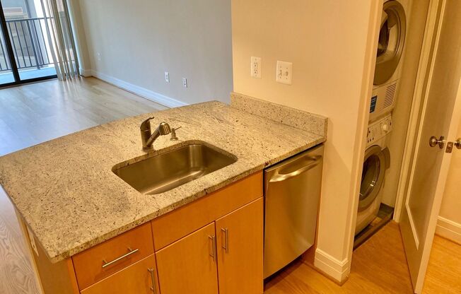 Studio, 1 bath, 440 sqft, $2,700, Unit 0803