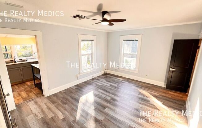 35 Hill Avenue unit 2