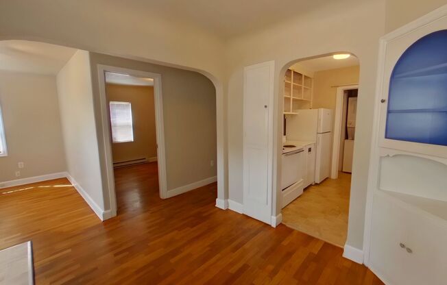 2 beds, 1 bath, 672 sqft, $1,550, Unit 655