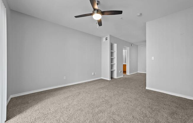 2 beds, 2 baths, 985 sqft, $1,600