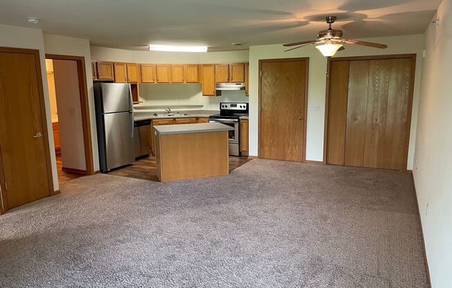 1 bed, 1 bath, 805 sqft, $1,440, Unit 925-203