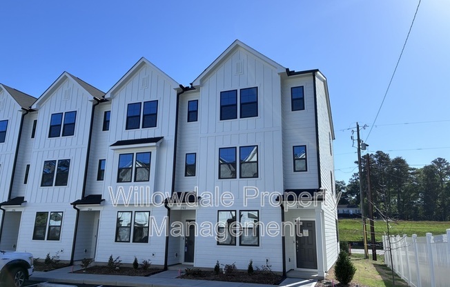 2300 OAKWOOD MDWS CT