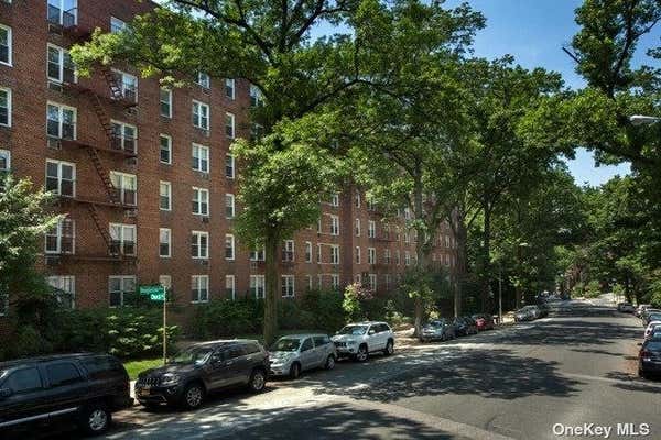 1 bed, 1 bath, $2,295, Unit 217