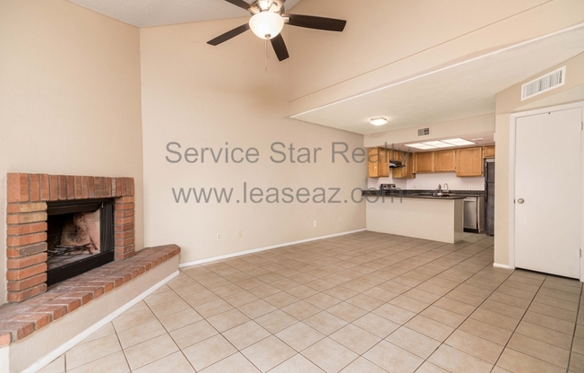 2127 E 10 ST