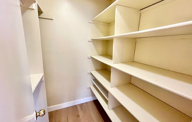 Upstairs Spacious ADU Studio with Loft and Walk-In Closet. All utilities included!