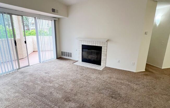 2 Bed/2 Bath Third Level Condo at City Scene!