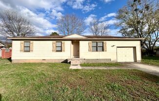 Beautiful Craftsman Style Home - Move in ready!