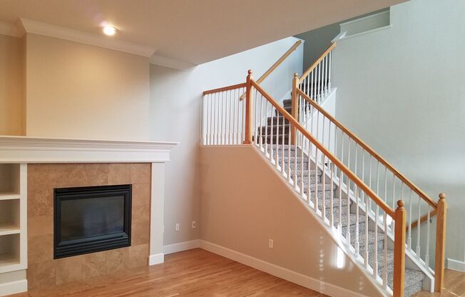 Stunning 4 Bedroom 3.5 Bath Lowry Townhome With Attached 2 Car Garage
