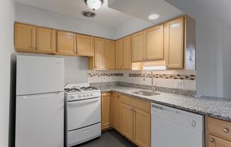 Studio, 1 bath, 352 sqft, $1,550, Unit 408