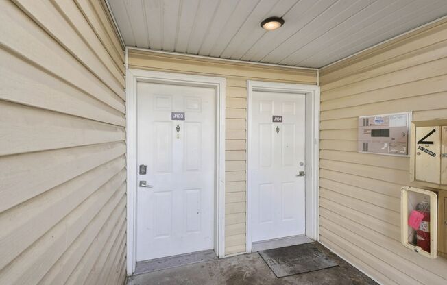 2 beds, 2 baths, 1,140 sqft, $1,495