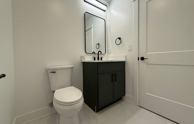 1 bed, 1.5 baths, 689 sqft, $3,395, Unit 206