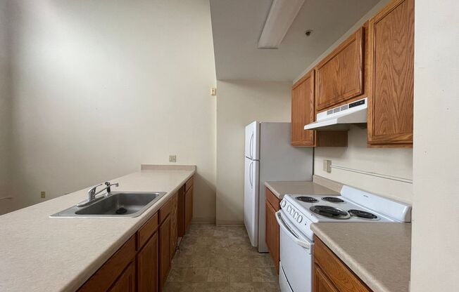 2 beds, 1 bath, 850 sqft, $825, Unit 357