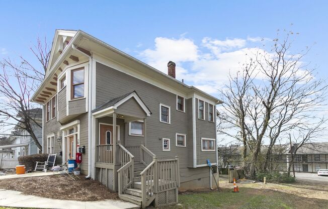Studio, 1 bath, 600 sqft, $758, Unit 3