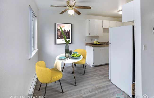 2 beds, 1 bath, 702 sqft, $1,490, Unit 60