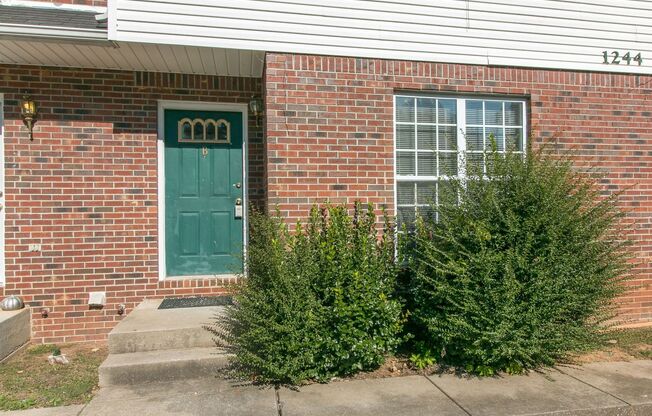 1244 Parkway Pl For Rent