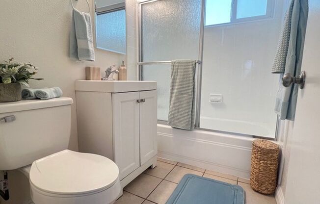 2 beds, 1 bath, 992 sqft, $2,495, Unit 3