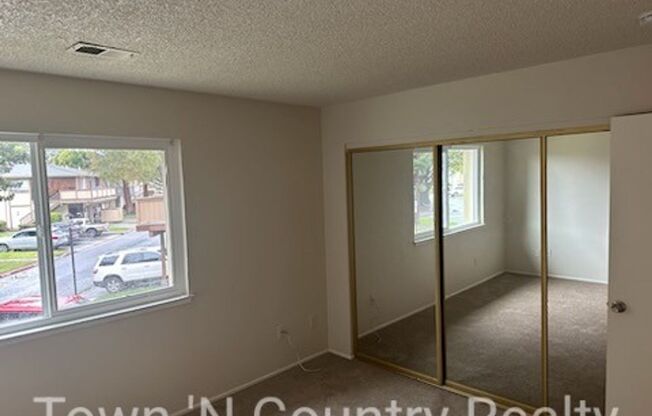 3 beds, 2 baths, $2,850, Unit Unit 2