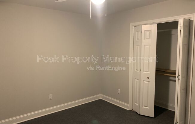 1 bed, 1 bath, 814 sqft, $1,195, Unit 11