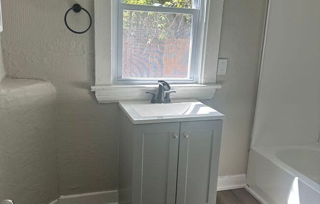 2bd Duplex Cash Pay