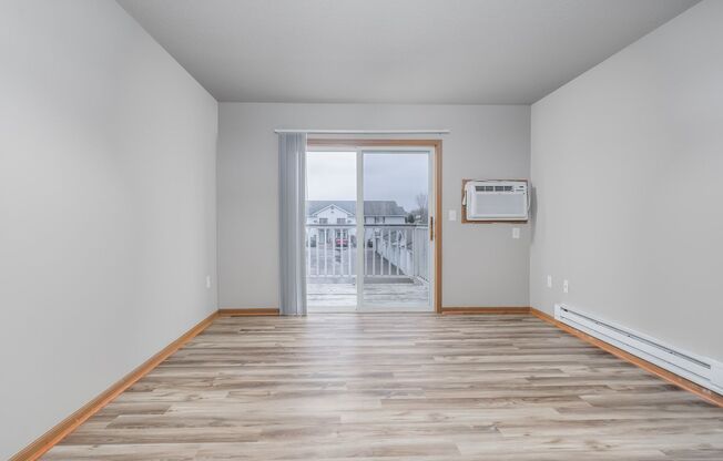 3 beds, 2 baths, 1,150 sqft, $1,599, Unit 1698 - 207