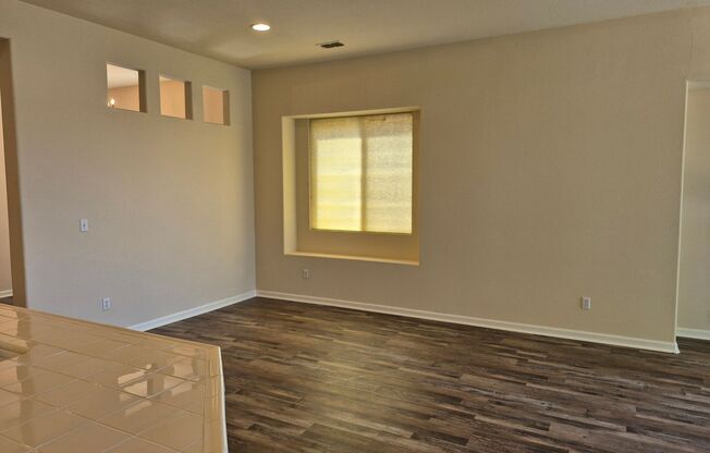 4 beds, 3 baths, $2,795