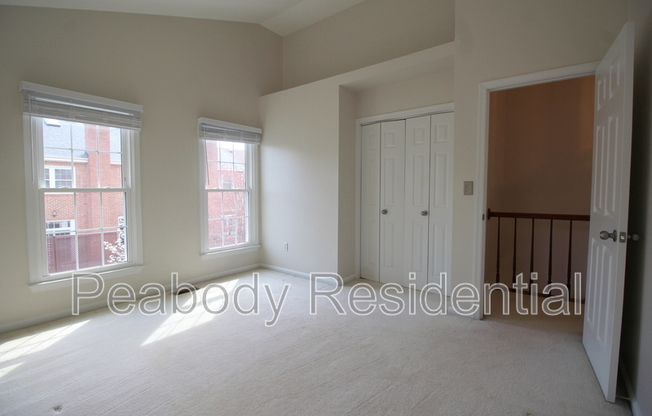 6423 LITTLE POTTERS LN