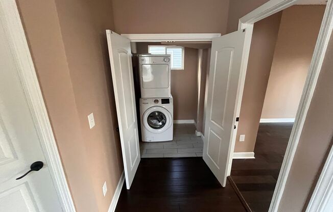 Beautiful 2 Bedroom Downtown!