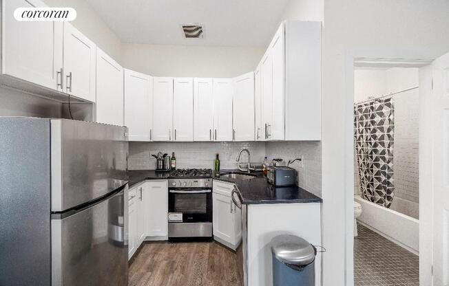 951 WYCKOFF AVE
