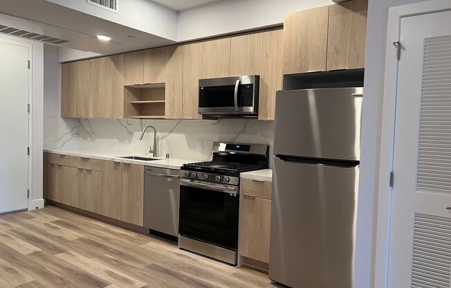 1 bed, 1 bath, 622 sqft, $2,145, Unit 205