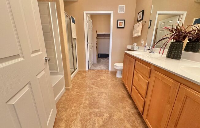 2 beds, 2 baths, $2,000, Unit # 3123