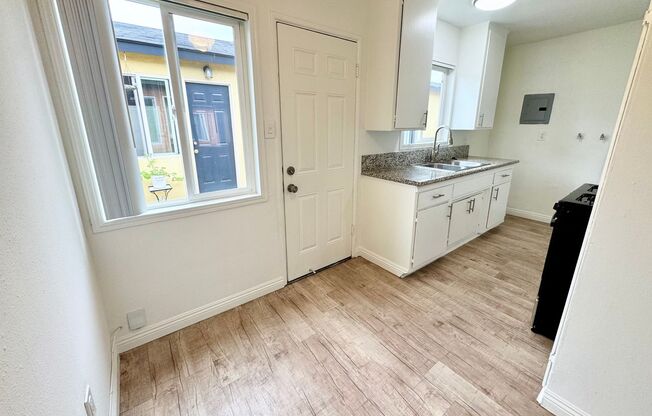 1 bed, 1 bath, $2,100, Unit 702-1