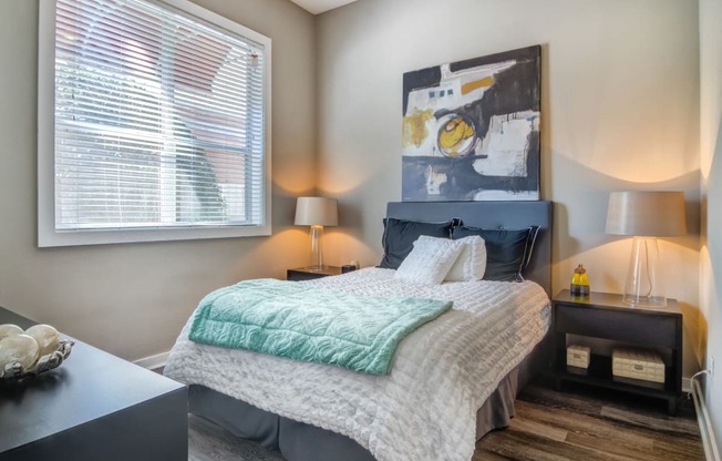 Biltmore at Midtown apartments in Atlanta, GA photo of bedroom