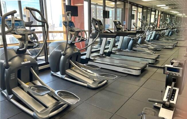 2 beds, 2 baths, 1,000 sqft, $6,500, Unit 25K