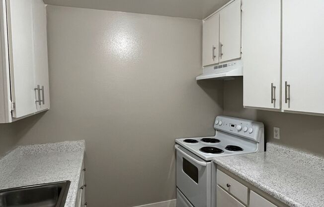 1 bed, 1 bath, 714 sqft, $1,595, Unit 023