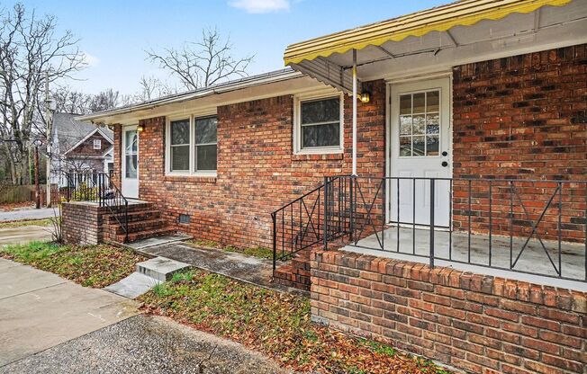 Nice 2BR/1BA Duplex in East Point!