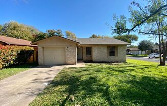 Charming Single-Story 3 Bed 2 Bath in South Austin!