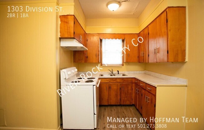 1303 DIVISION ST