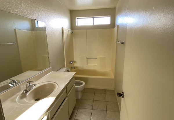 4063 W 130 ST