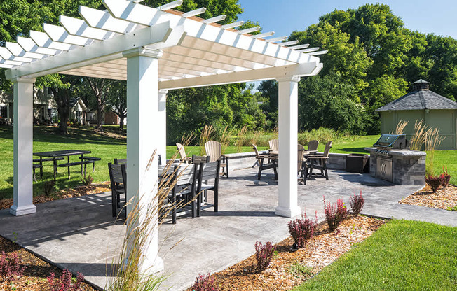 Birch Lake Townhomes - Patio