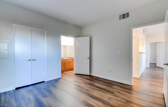 2 beds, 2 baths, 1,046 sqft, $1,550, Unit UNIT 1030