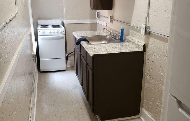1 bed, 1 bath, $785, Unit Unit 21