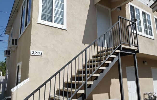 2909 W. Victory Blvd.
