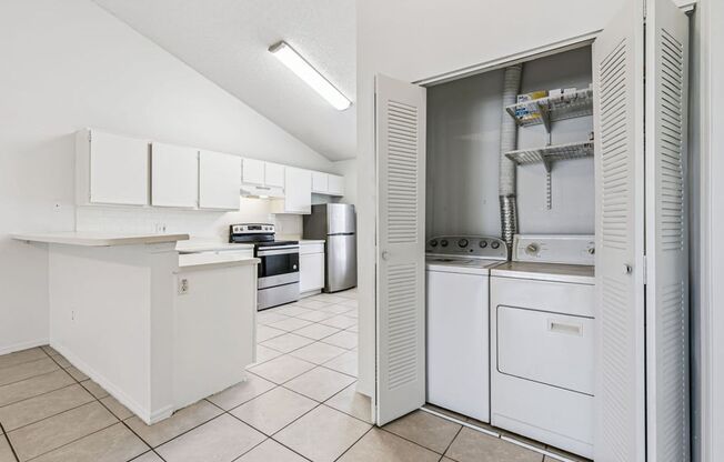 2 beds, 2 baths, $1,250, Unit # #B 202