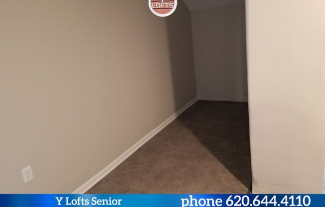 2 beds, 1 bath, 951 sqft, $1,140, Unit 007