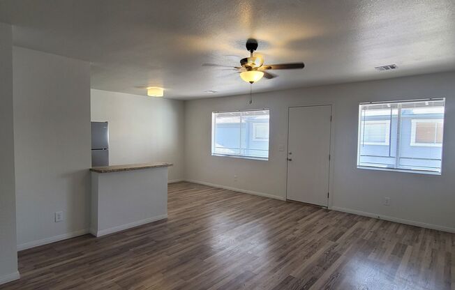 1 bed, 1 bath, 680 sqft, $995, Unit B24